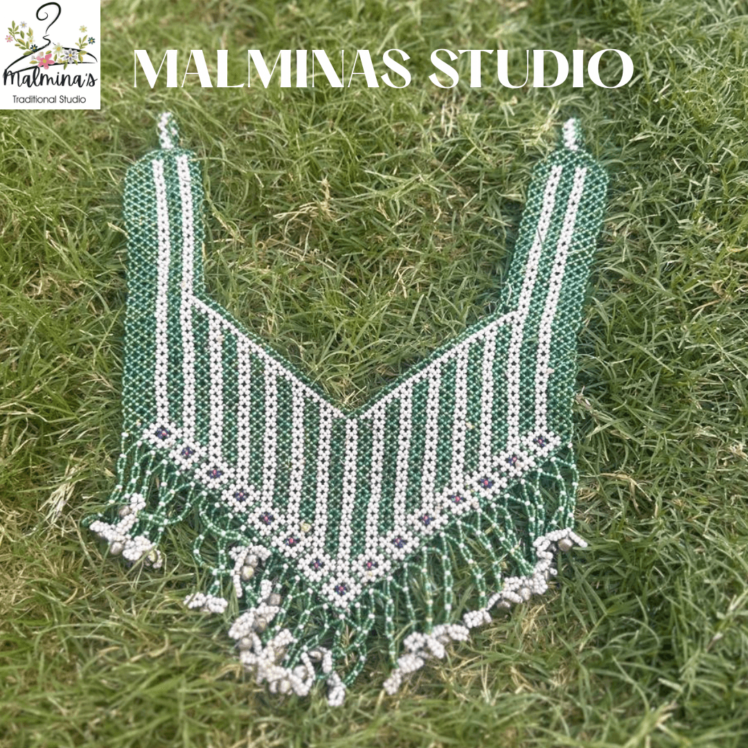 💎 Handcrafted Beaded Neckline